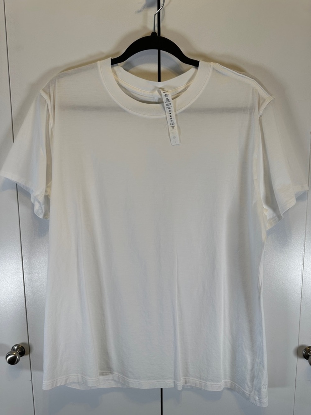 Lululemon All Yours Tee in White Size 8